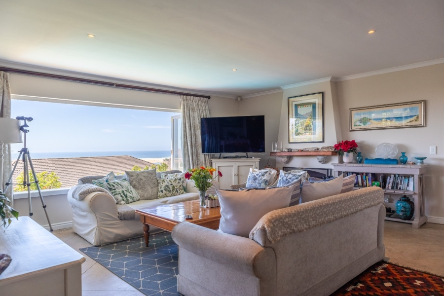 4 Bedroom Property for Sale in Plettenberg Bay Central Western Cape